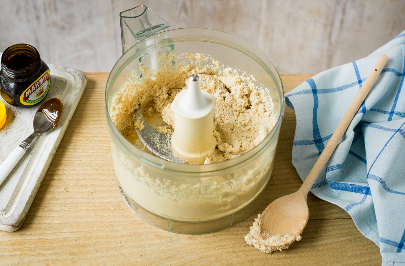 Blend the cashews