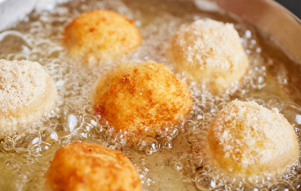 Fry the arancini